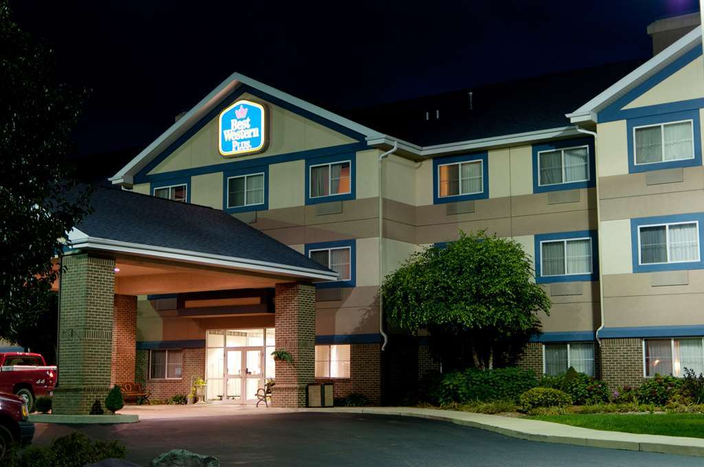מונטיצ'לו Best Western Plus Brandywine Inn & Suites מראה חיצוני תמונה