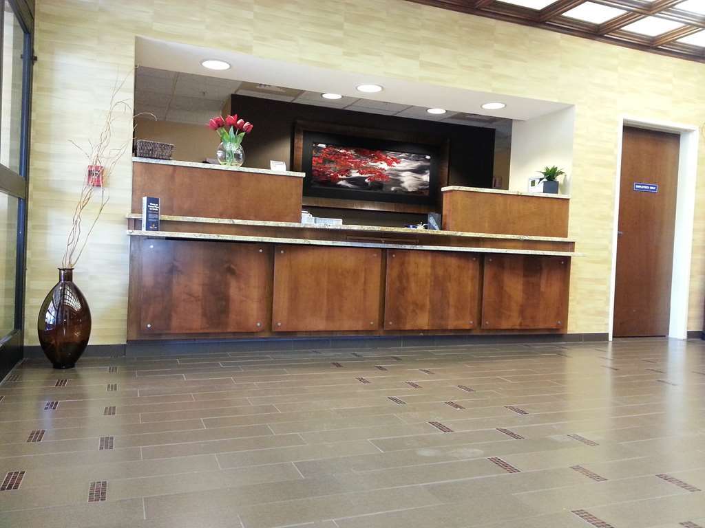 מונטיצ'לו Best Western Plus Brandywine Inn & Suites מראה פנימי תמונה