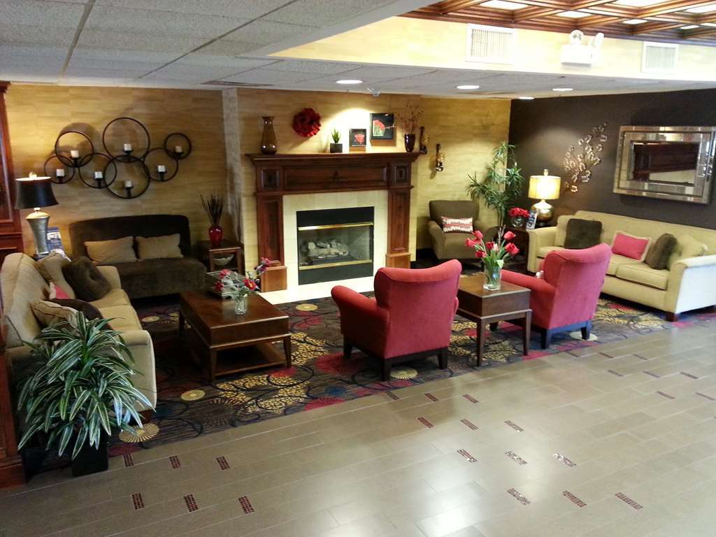 מונטיצ'לו Best Western Plus Brandywine Inn & Suites מראה פנימי תמונה